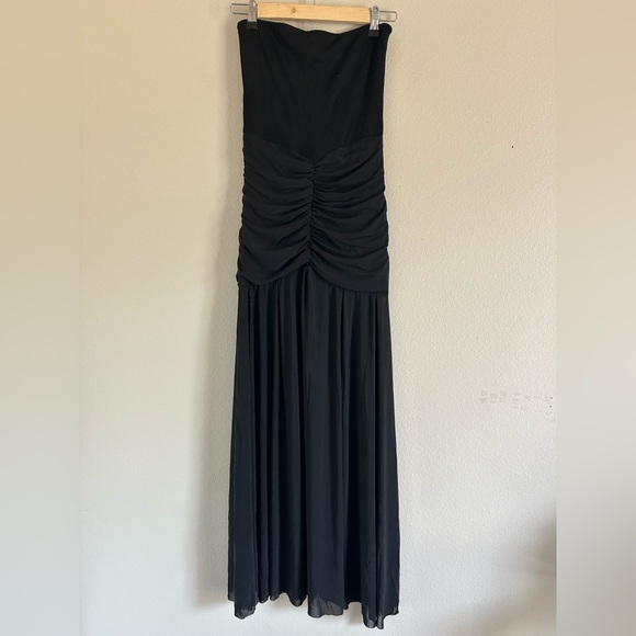 NWT Black Strapless Evening Dress Pleated Small Flowy - Picture 3 of 6